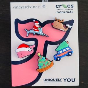 New! Vineyard Vines Christmas Crocs Jibbitz! So cute! 💕